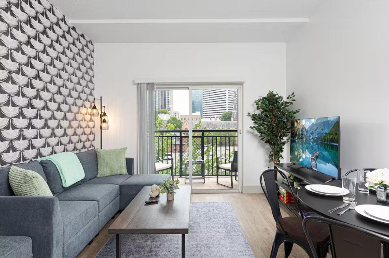 Apartment The Tar Heel - Stylish 4br With Views - Free Parking - Gym *