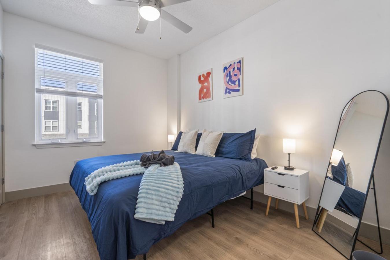 Bright Uptown Bliss - Free Parking, Walkable, Views Apartment Charlotte