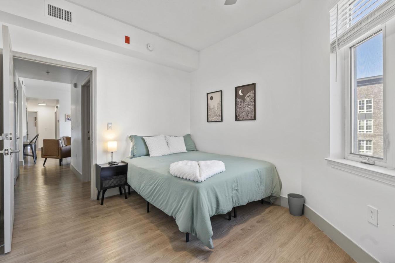 Apartment Urban Oasis - Balcony, Free Parking, Views, Gym Charlotte