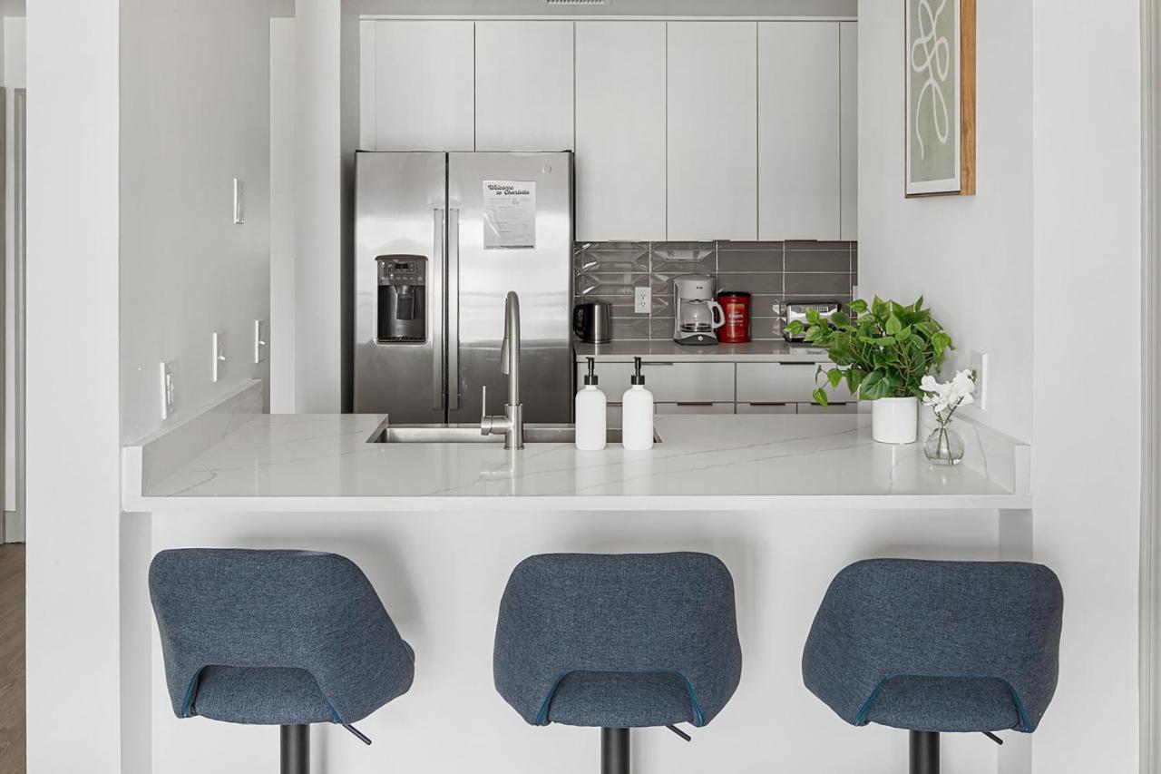 Urban Retreat - Free Parking, Wifi, Walk To Stadium