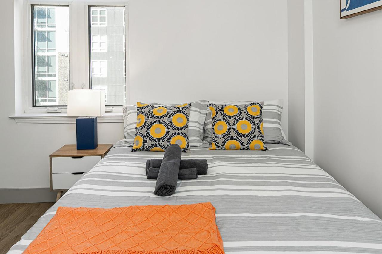 Apartment Urban Retreat - Free Parking, Wifi, Walk To Stadium *