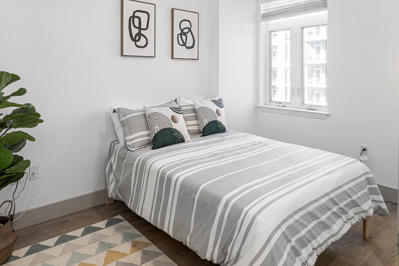 Urban Retreat - Free Parking, Wifi, Walk To Stadium *