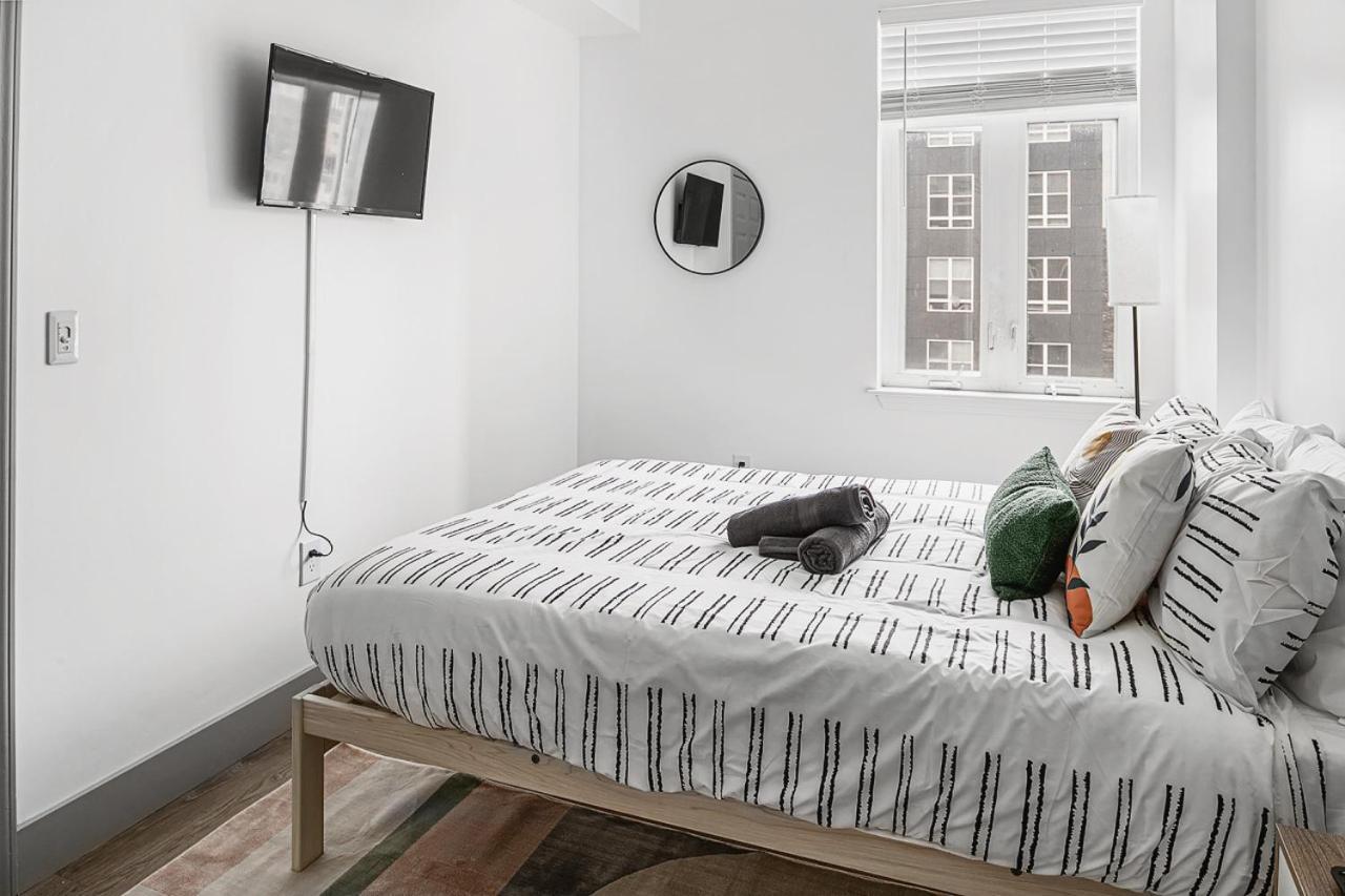 Urban Retreat - Free Parking, Wifi, Walk To Stadium Charlotte