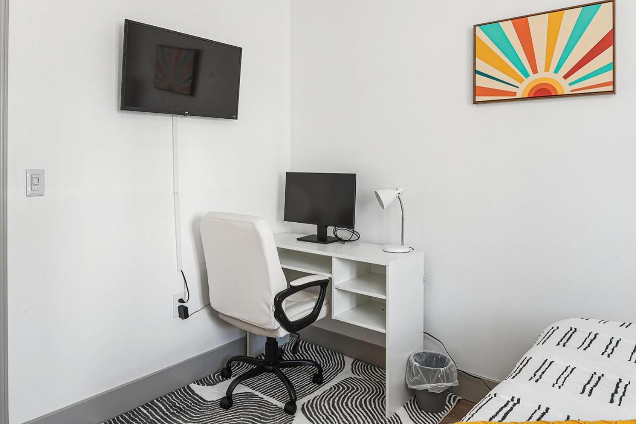 Urban Retreat - Free Parking, Wifi, Walk To Stadium * Charlotte