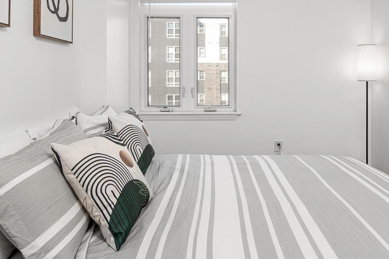 Urban Retreat - Free Parking, Wifi, Walk To Stadium