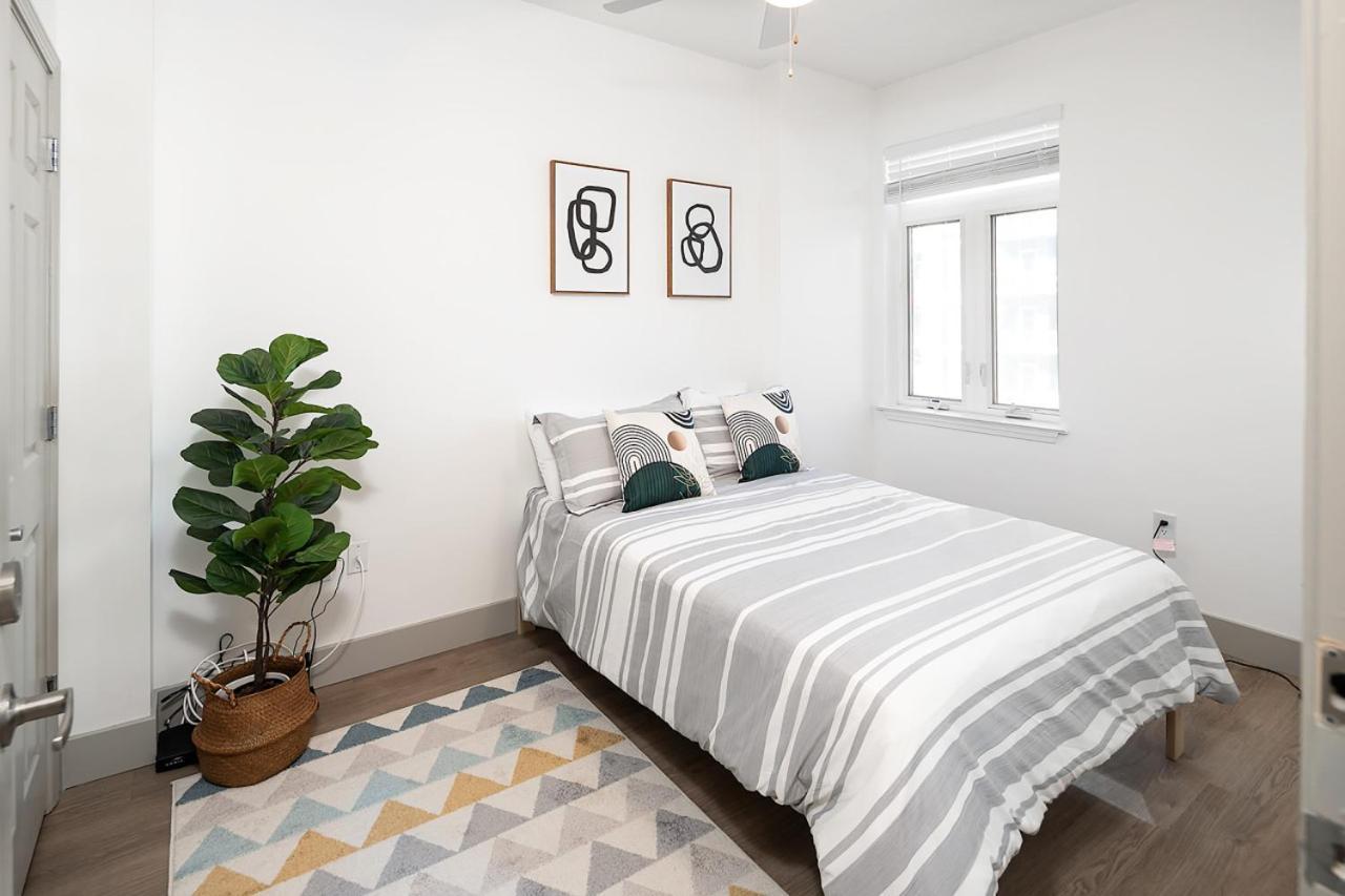 Urban Retreat - Free Parking, Wifi, Walk To Stadium *