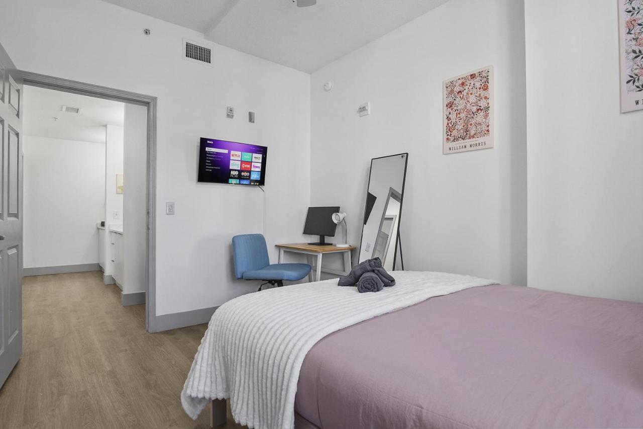 Apartment Cozy Urban Getaway - Free Parking, Gym, Stadium *