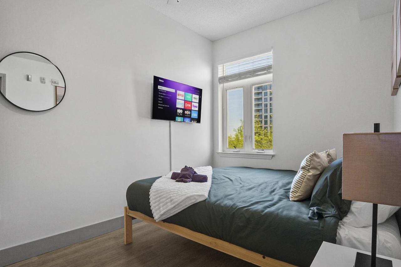 Apartment Cozy Urban Getaway - Free Parking, Gym, Stadium *