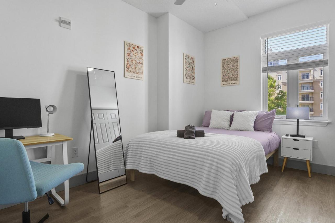 Cozy Urban Getaway - Free Parking, Gym, Stadium Apartment Charlotte