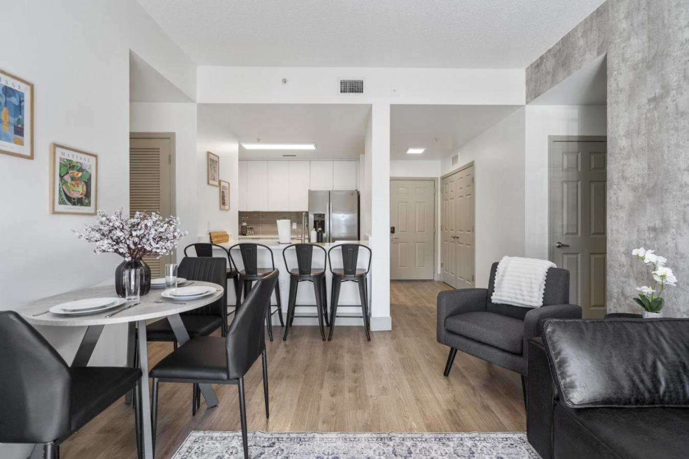 Apartment Modern Marvel - Free Parking, Gym, Near Stadium Charlotte