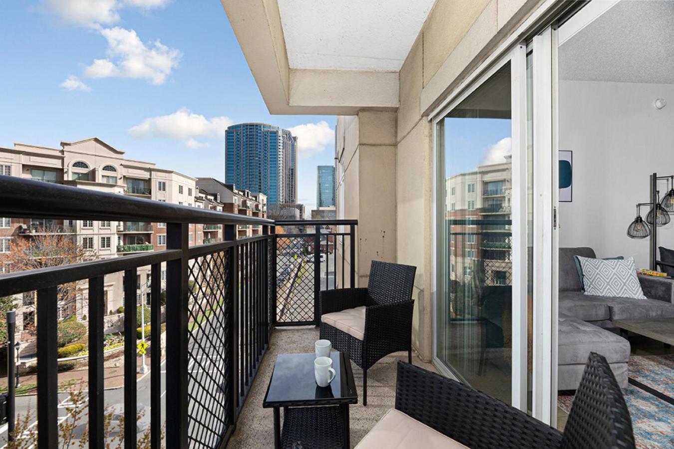The Panther - Luxury 3br - Free Parking - Views - Stadium - Gym * Charlotte