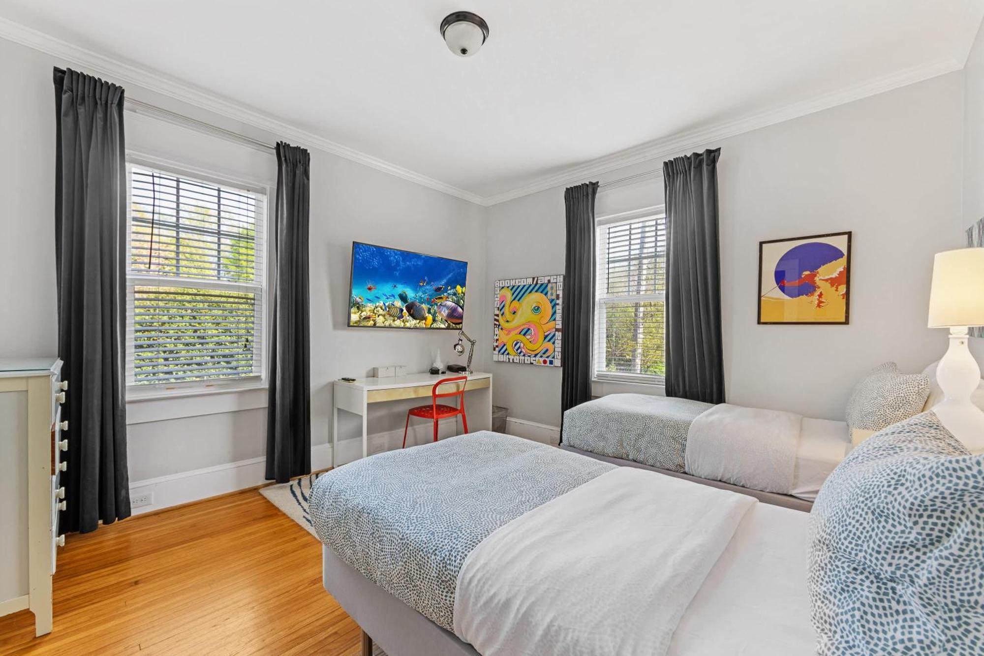 Bright And Restful 2br Near Uptown With Balcony Holiday home Charlotte