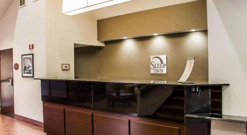 Sleep Airport - Billy Graham Parkway Hotel Charlotte