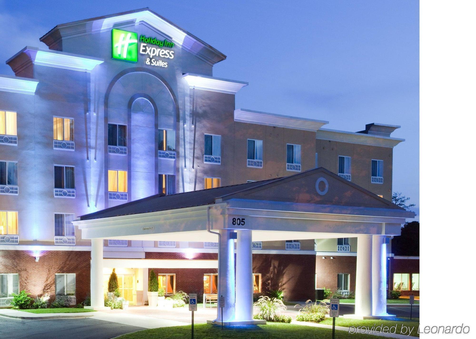 Express Arrowood By Ihg Hotel Charlotte