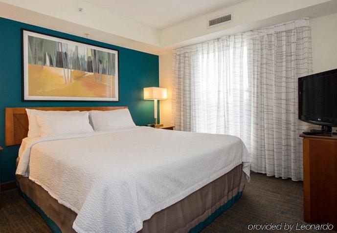 By Marriott Piper Glen