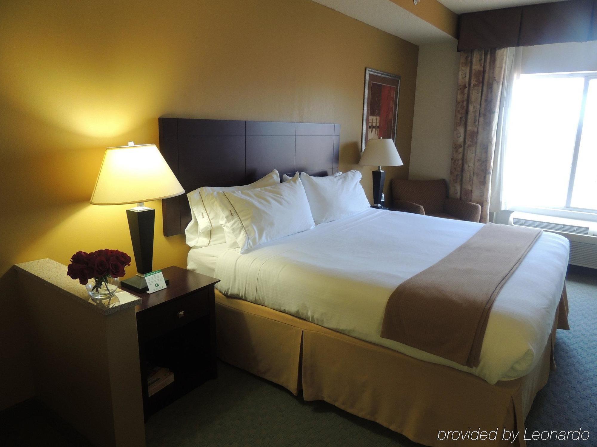 Hotel Express Arrowood By Ihg