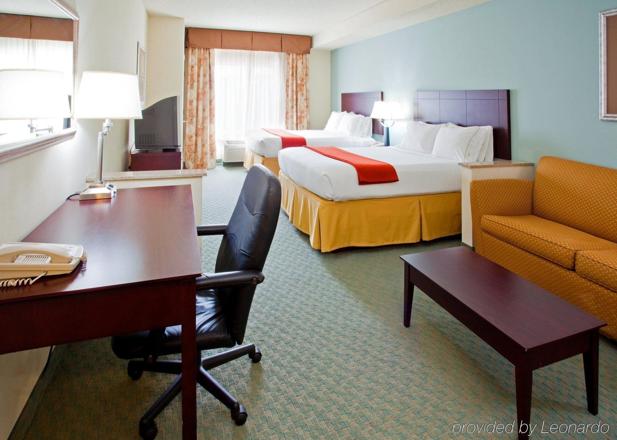 Express Arrowood By Ihg