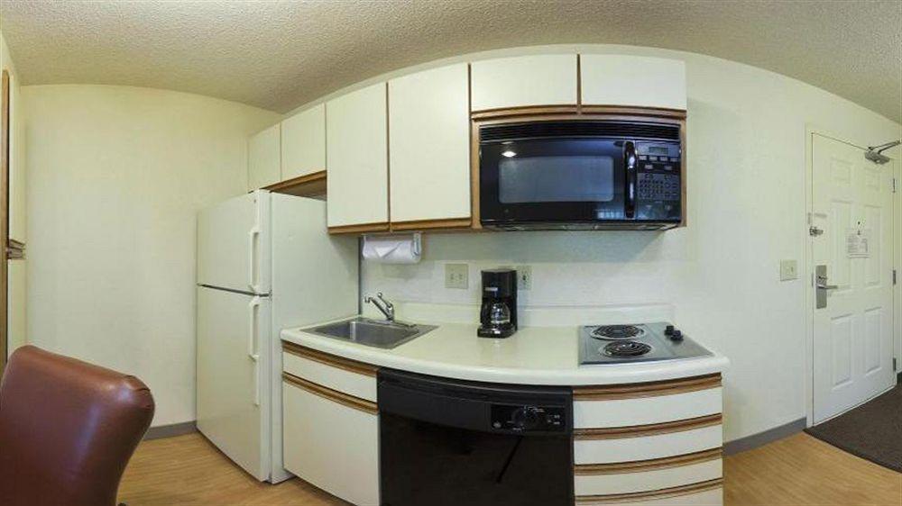 Mainstay - Executive Park Charlotte