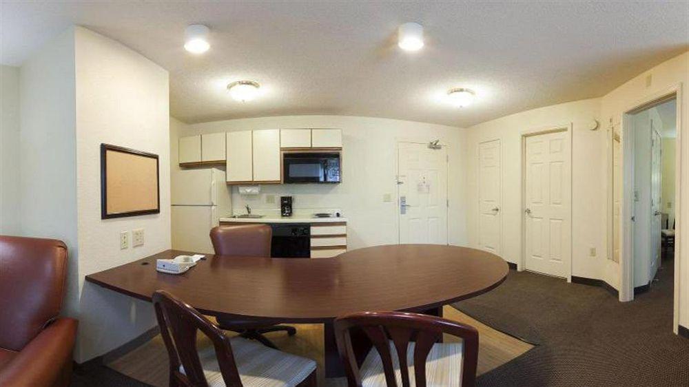 Hotel Mainstay - Executive Park Charlotte