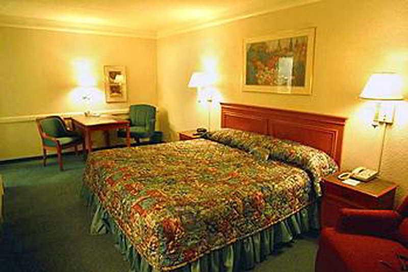 Quality & Airport Hotel Charlotte