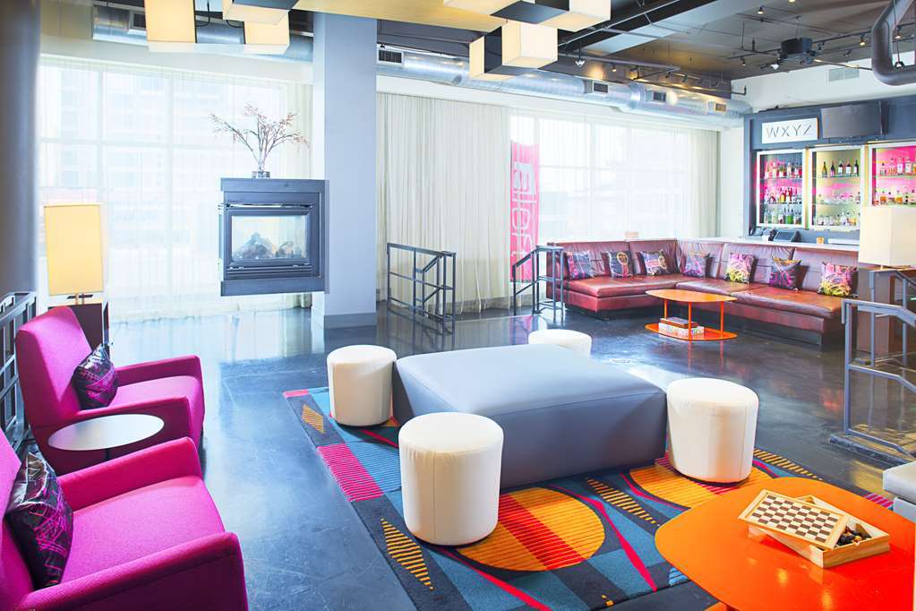 Aloft Center Hotel