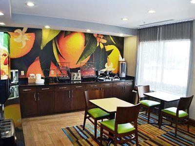 Fairfield Northlake Hotel 3*