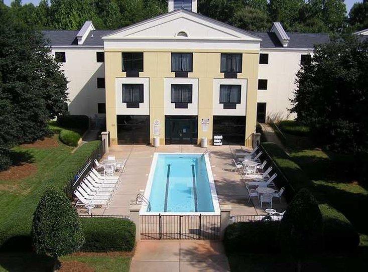 Doubletree By Hilton Airport Hotel 4*
