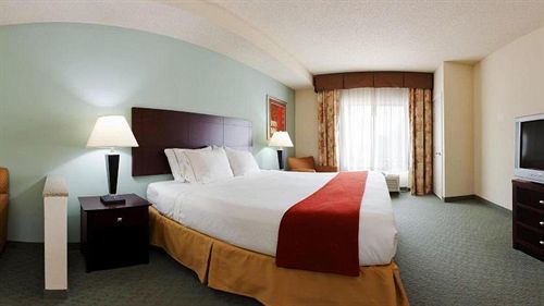 Express Arrowood By Ihg