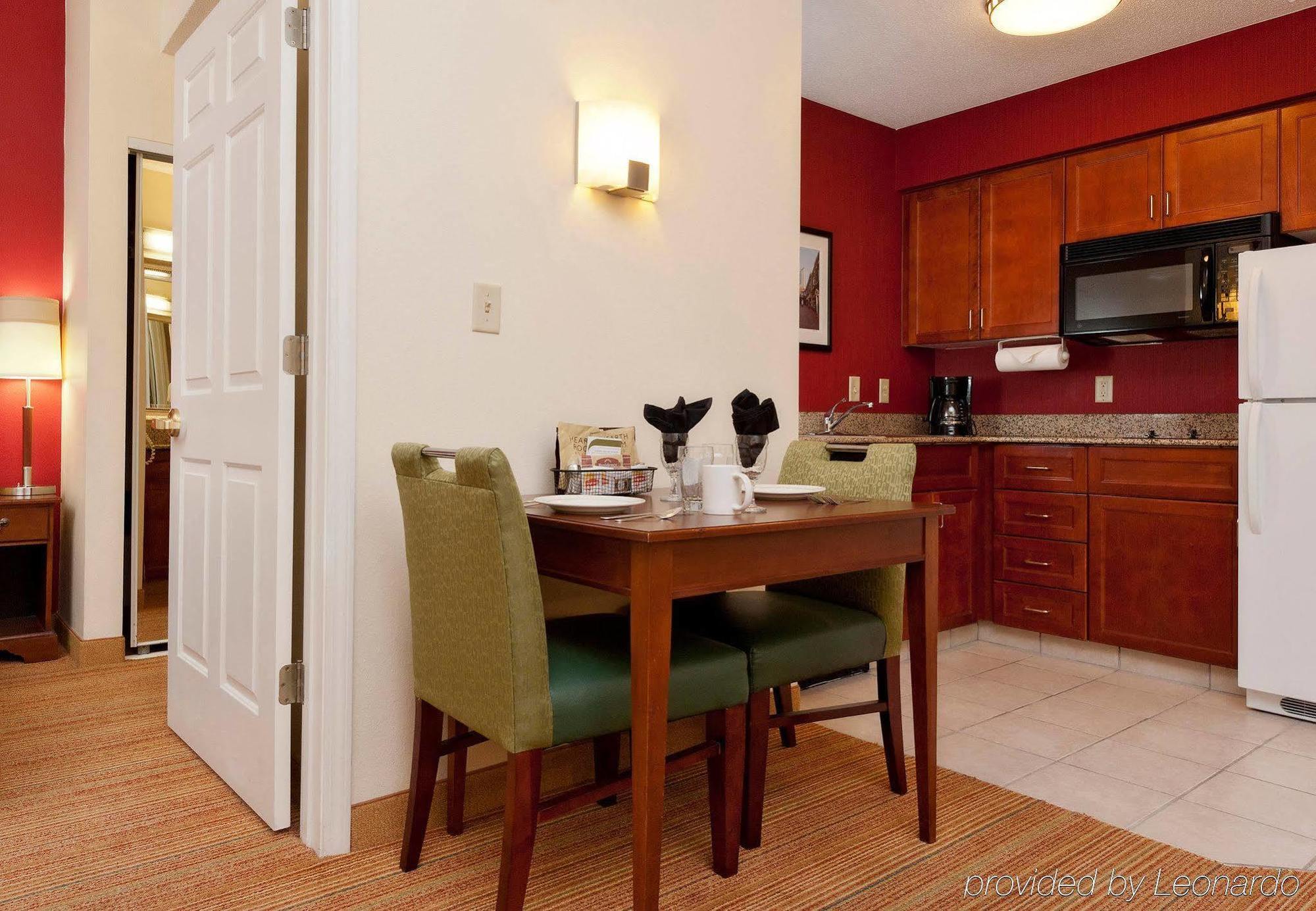 Hotel Uptown 3*