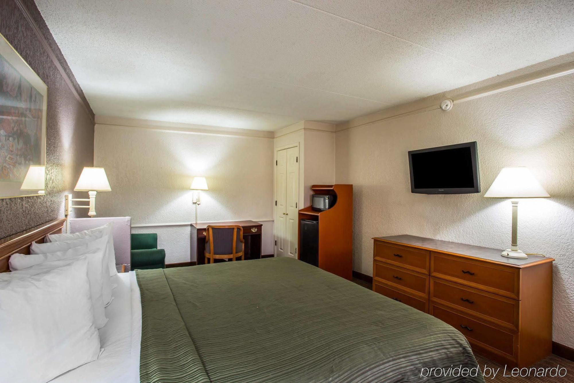 Quality & Airport Hotel Charlotte
