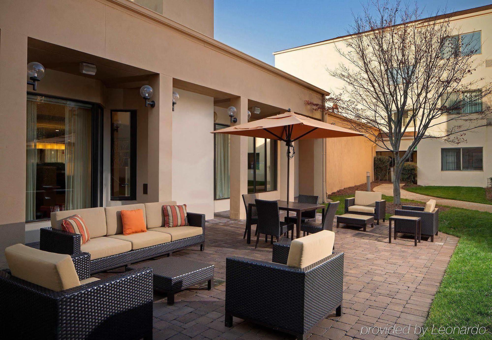 Courtyard Arrowood Charlotte