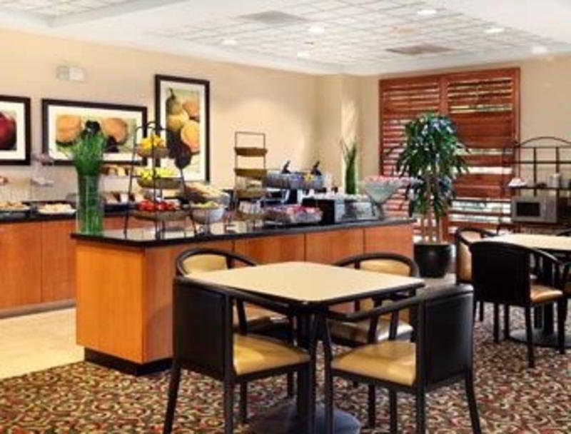 Hotel Spark By Hilton Tyvola I-77 3*