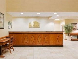 Hotel Wingate By Wyndham Airport 3*