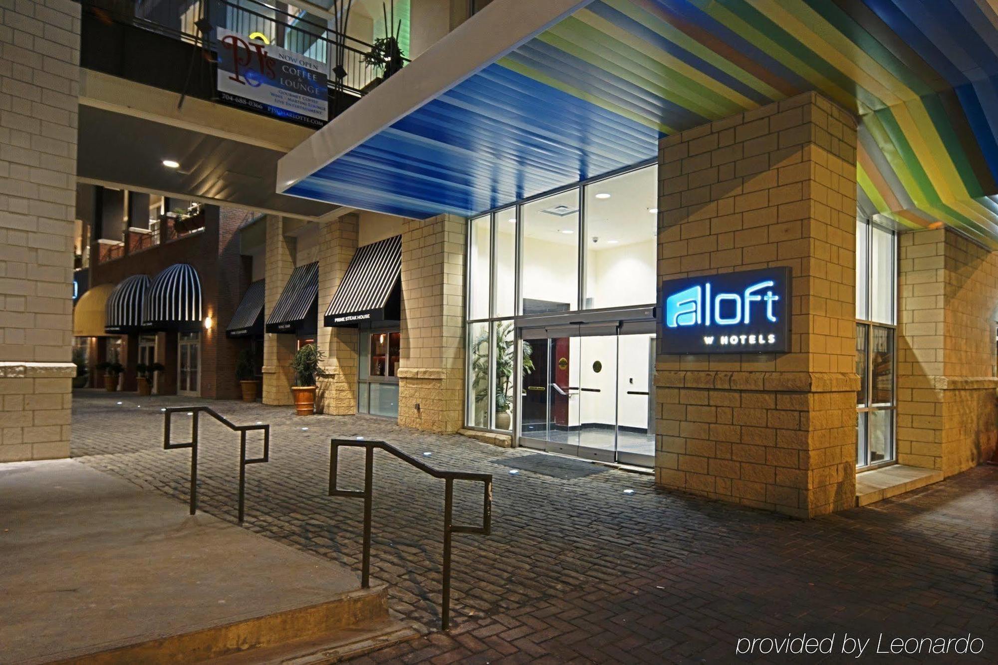 Hotel Aloft Center
