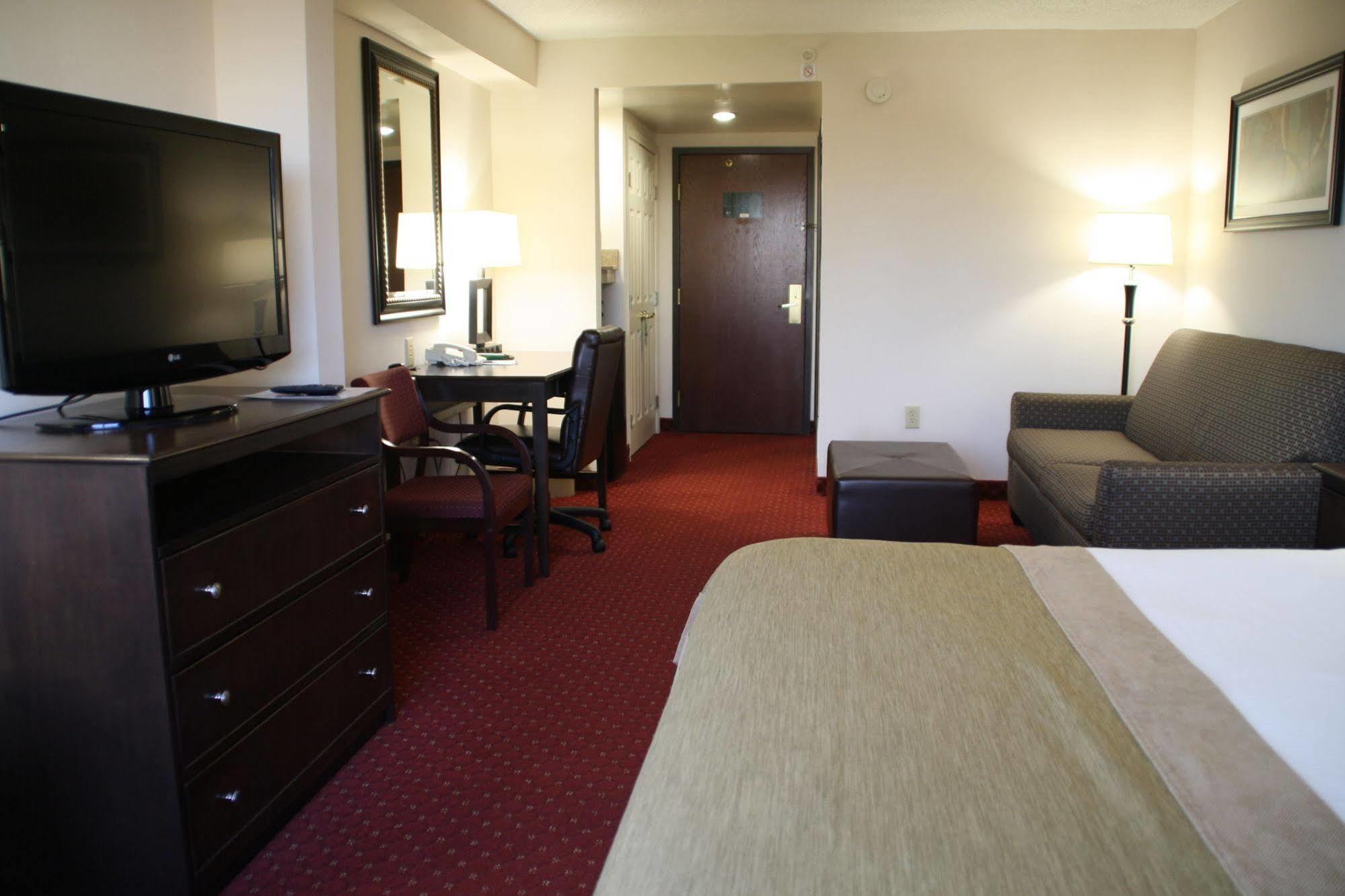 Hotel Spark By Hilton Tyvola I-77
