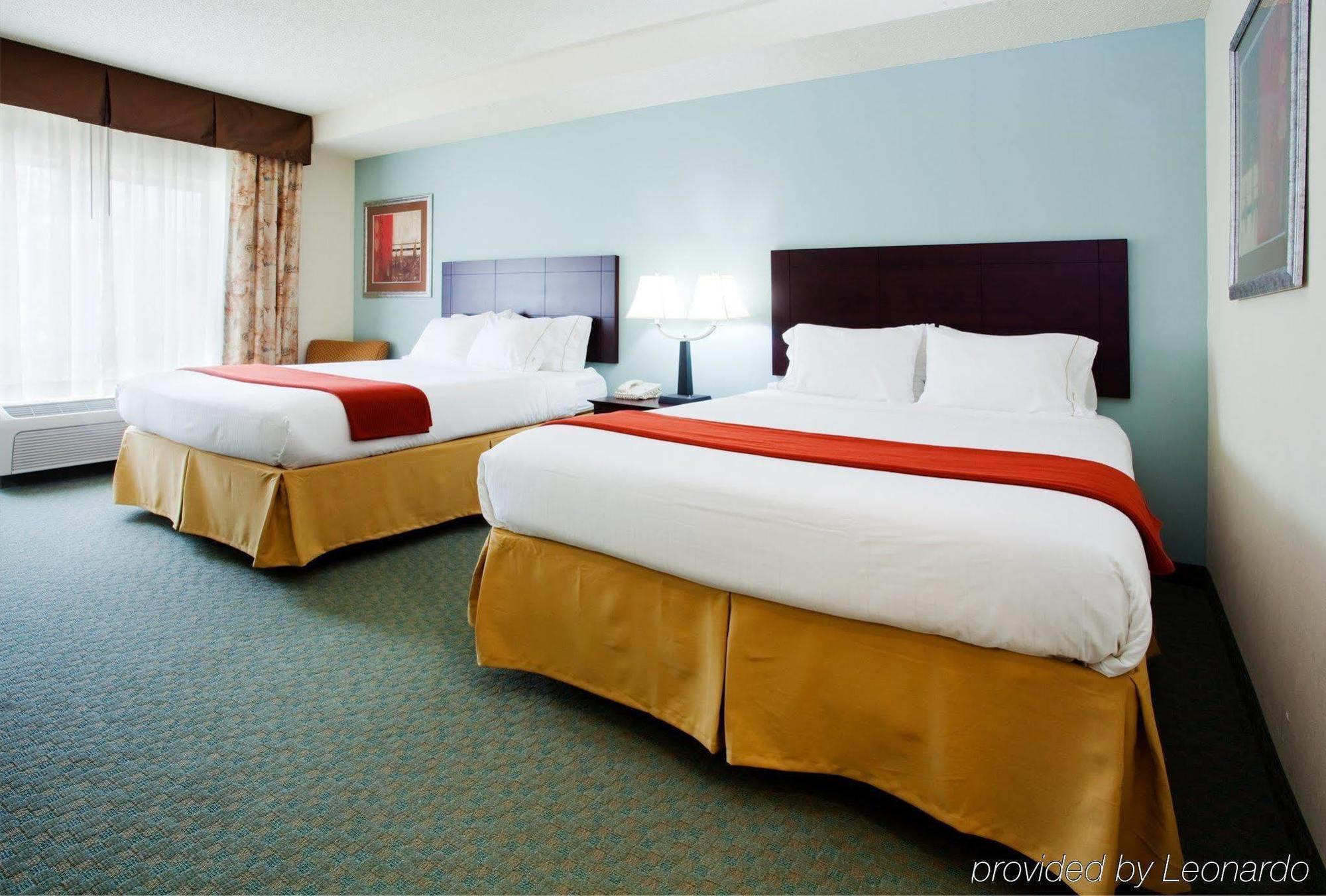 Express Arrowood By Ihg