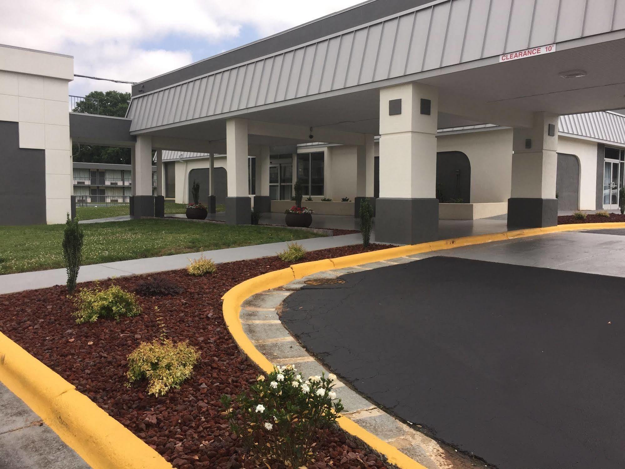 Hotel Quality & Area Charlotte