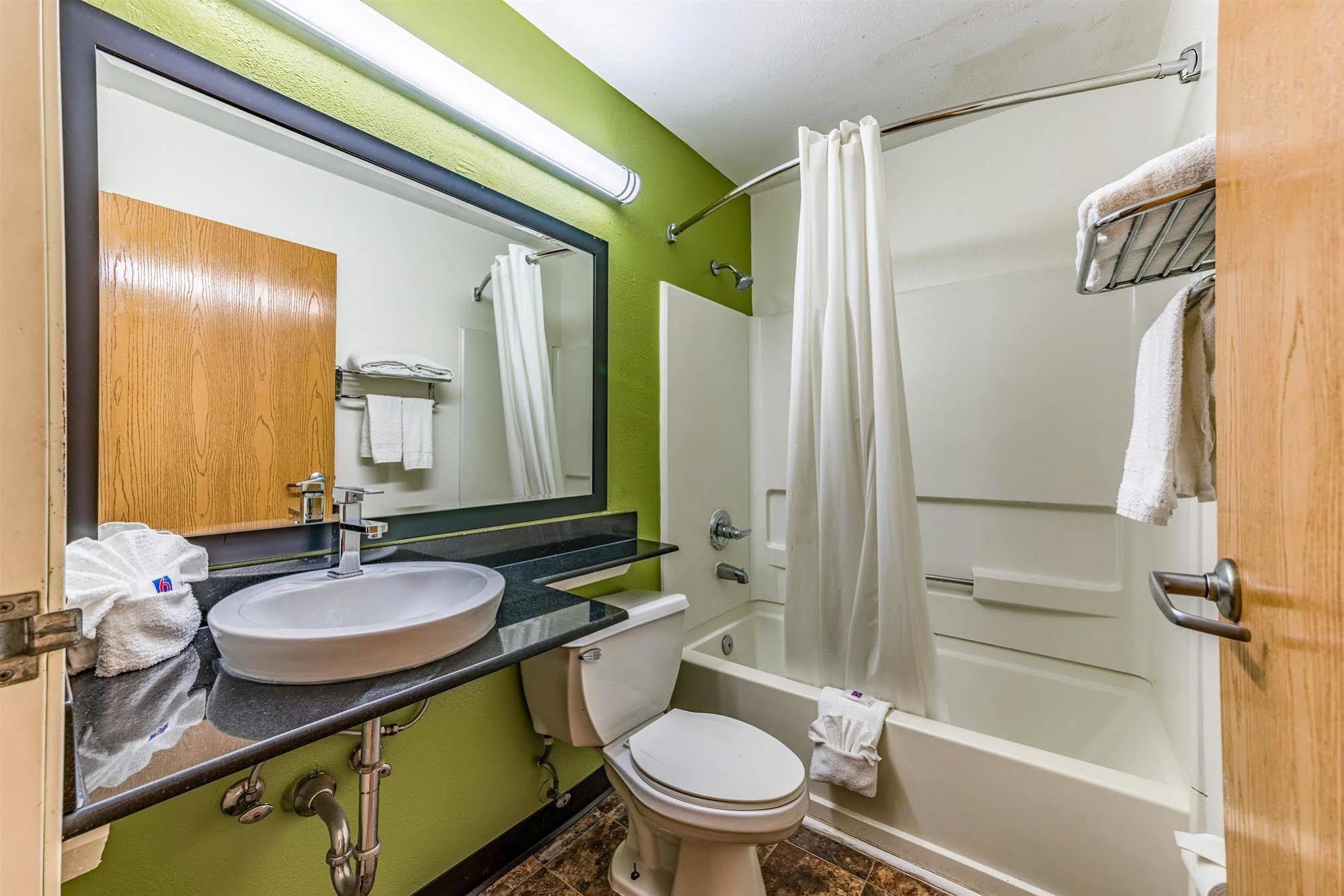 6-charlotte, Nc - Hotel 2*