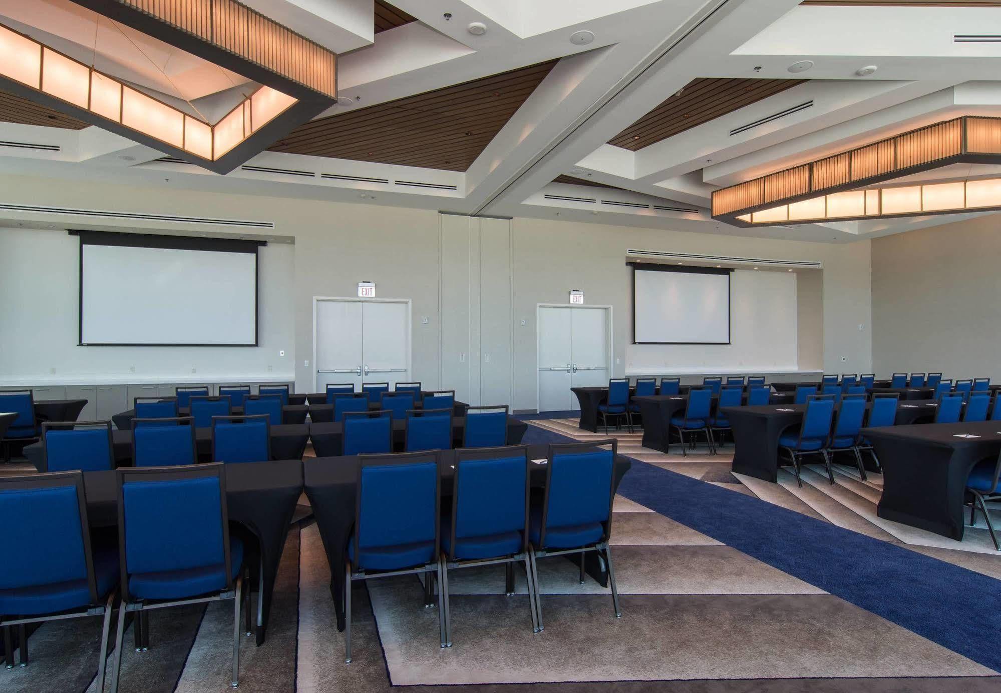 Hotel Springhill By Marriott Center 3*