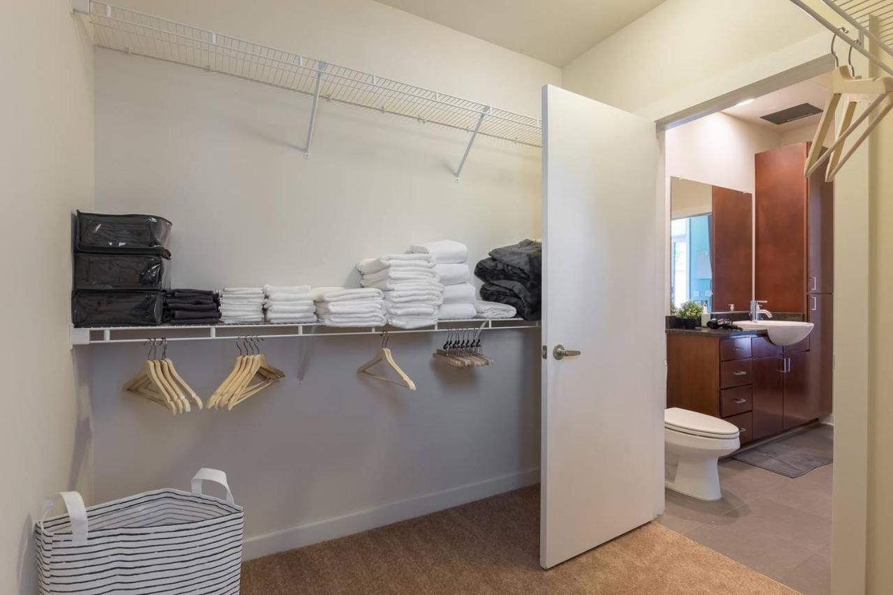 Trifecta 10 Min Walk To 7th St Market Superhost *