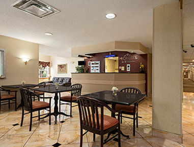 Microtel By Wyndham Airport Hotel Charlotte