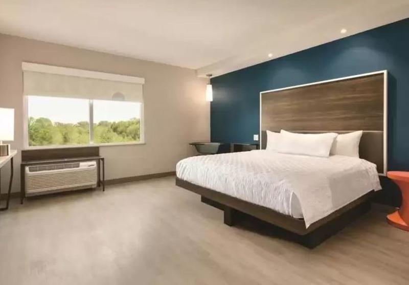 Tru By Hilton Ayrsley 3*