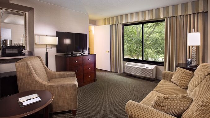 Hotel Doubletree By Hilton Airport Charlotte