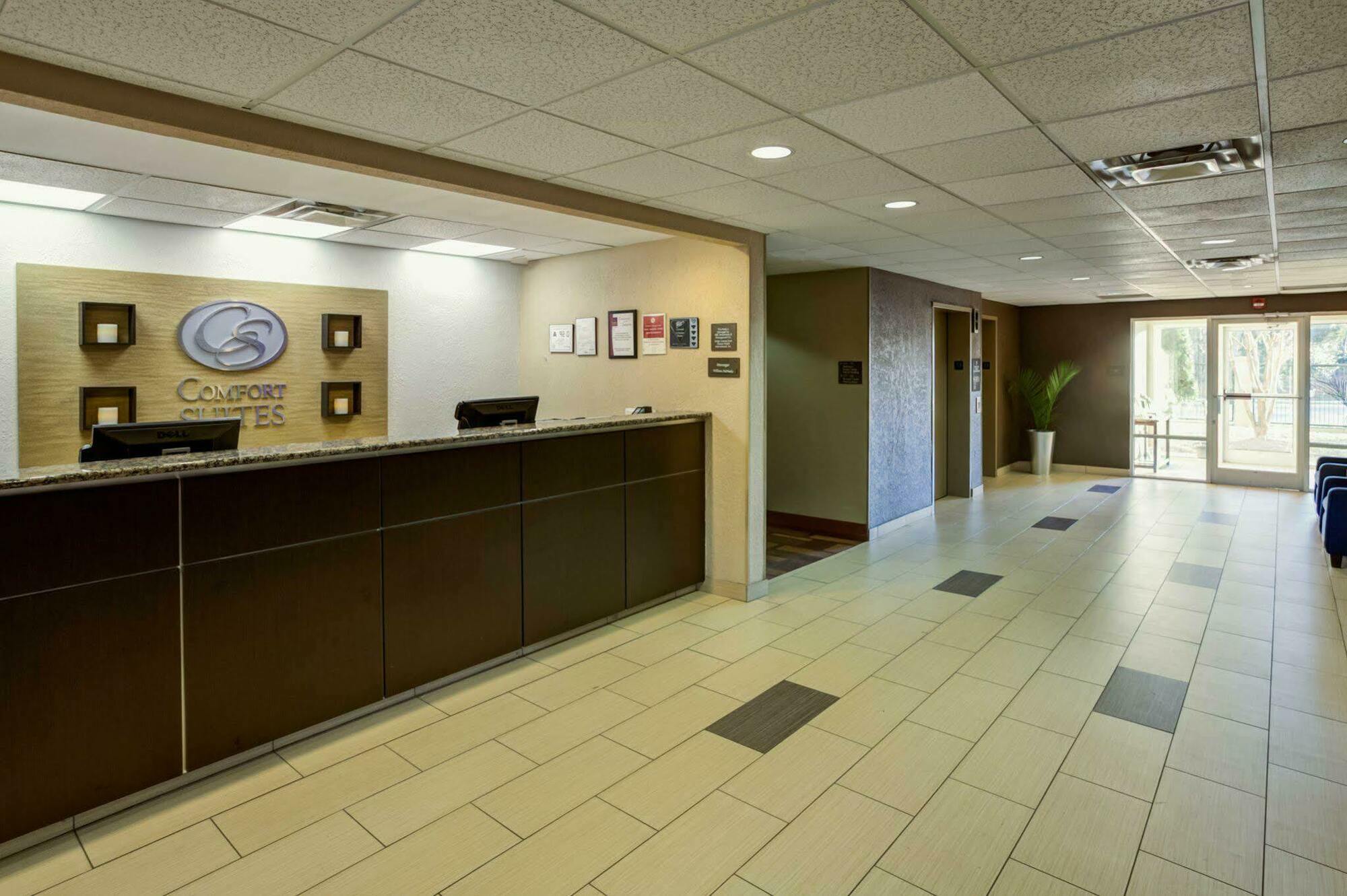 Hotel Comfort Airport