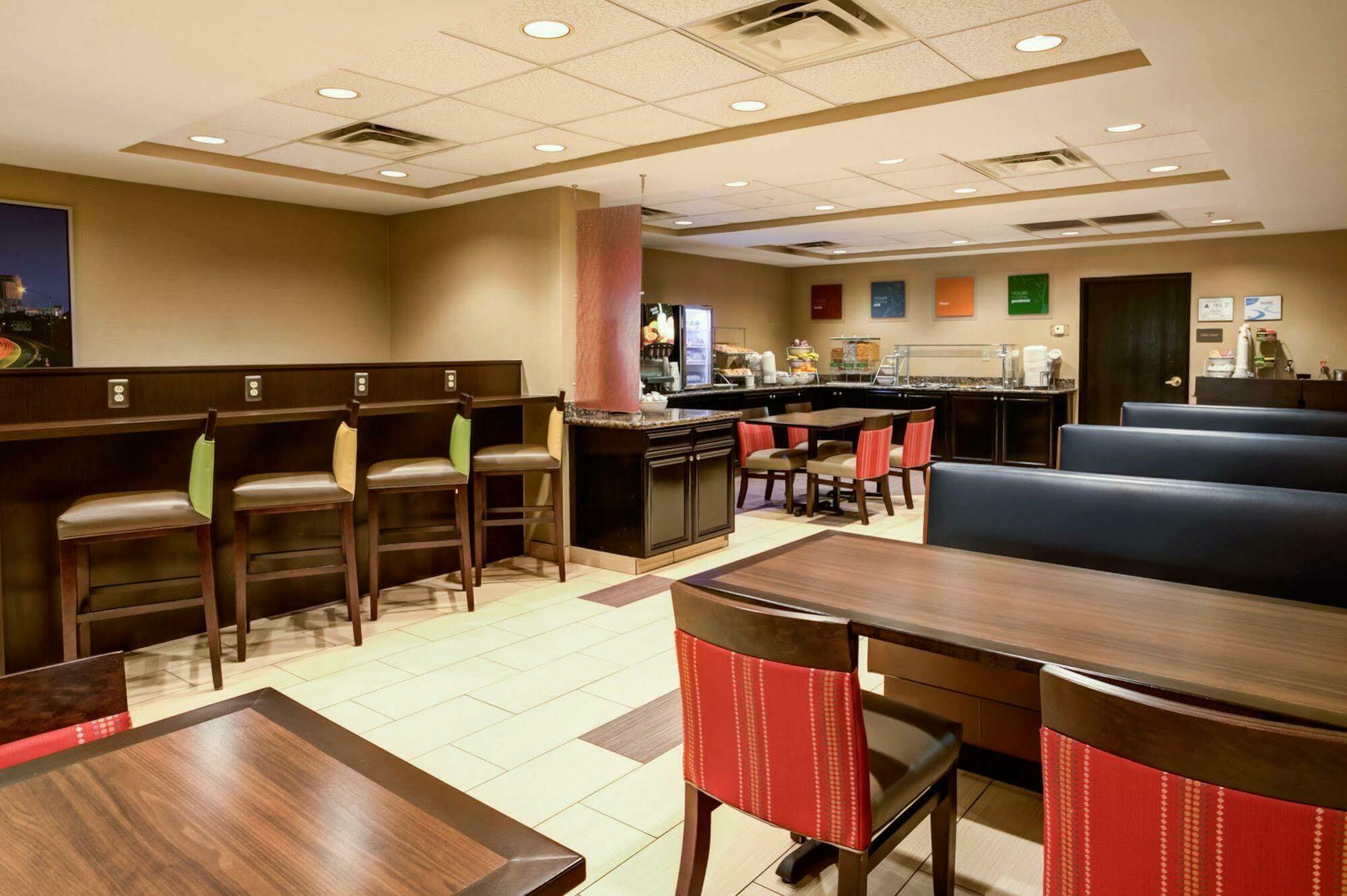 Hotel Comfort Airport 3*