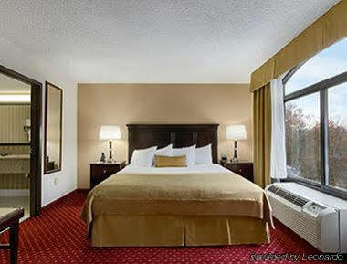Spark By Hilton Tyvola I-77 Hotel Charlotte