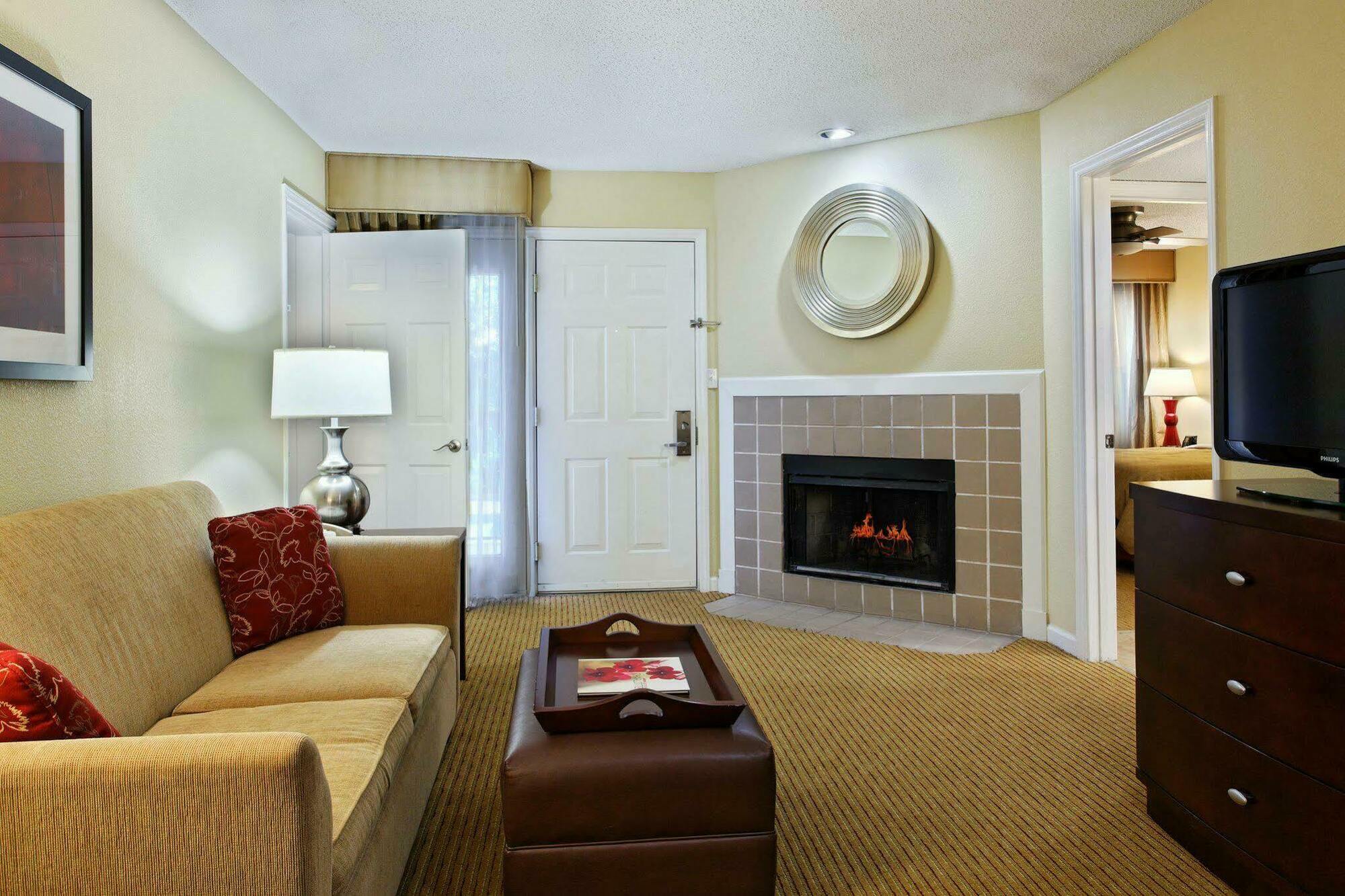 Homewood North Unc Research Hotel