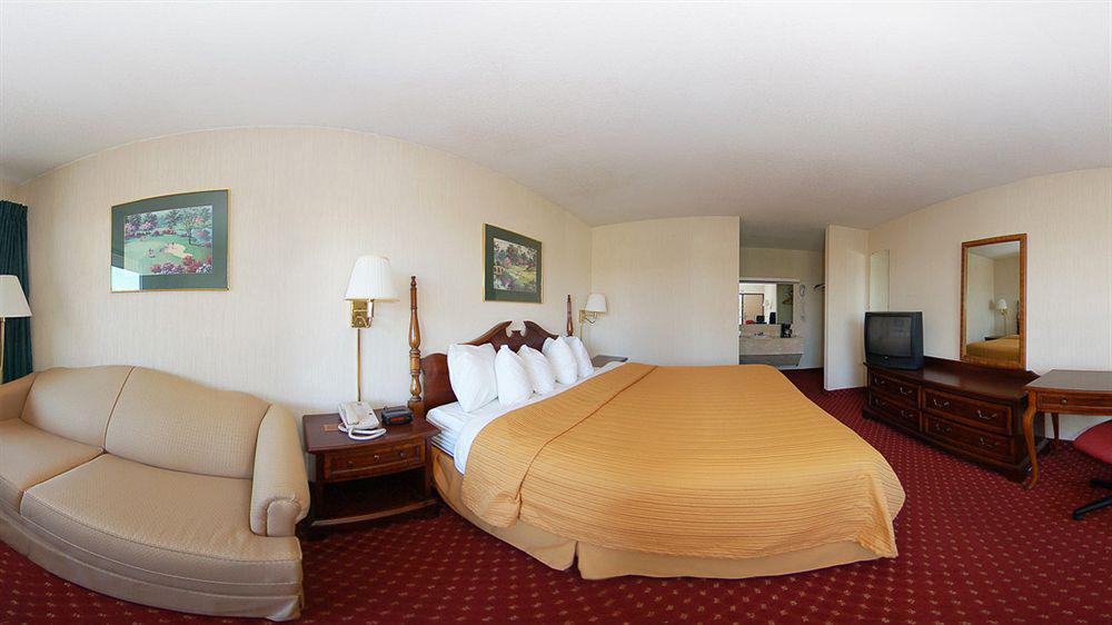 Quality & Airport Hotel Charlotte