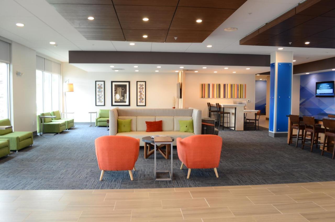 Express & - Ne - Area By Ihg Hotel Charlotte