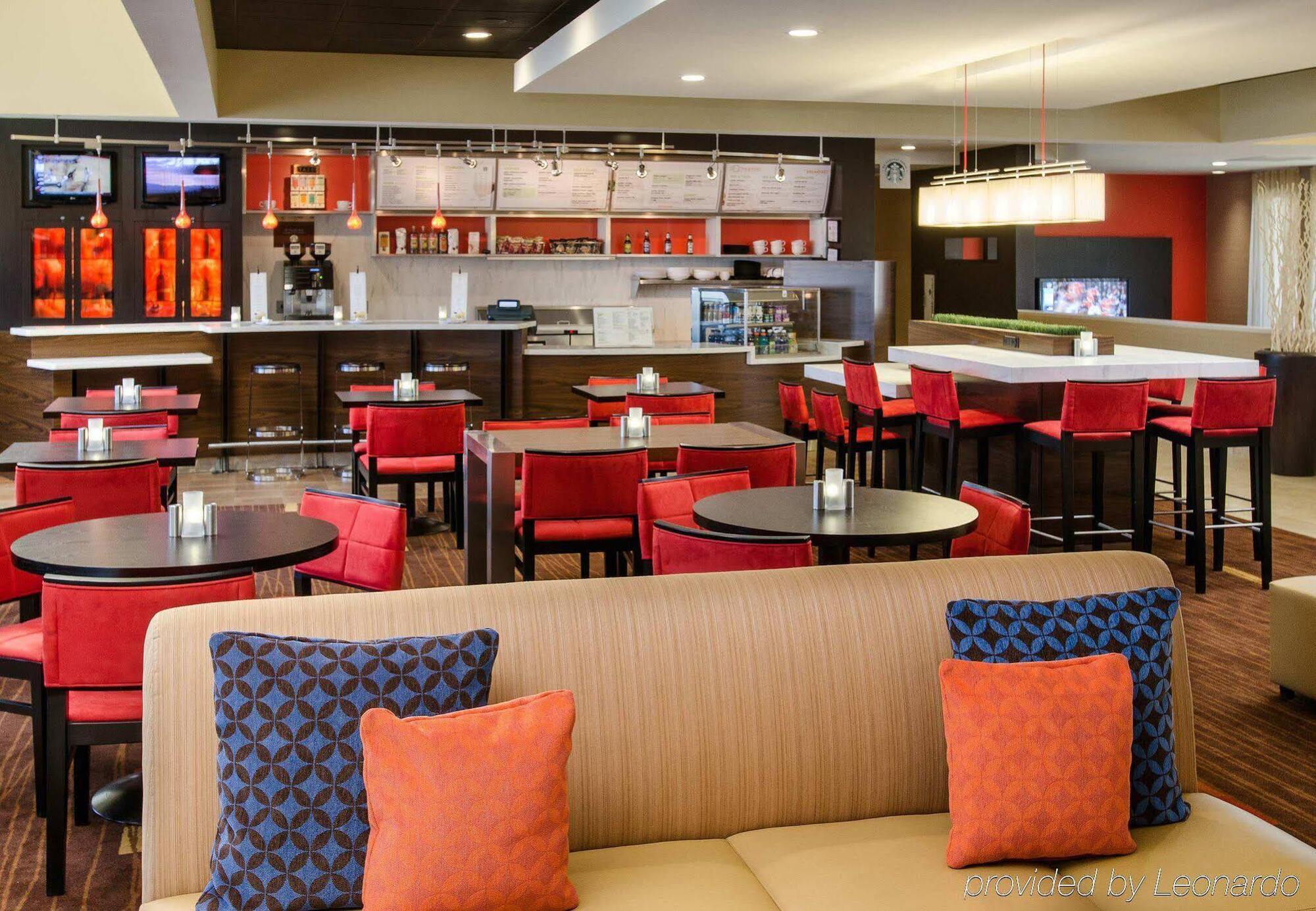 Hotel Courtyard Arrowood Charlotte